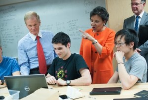 U.S. Sen. Bill Nelson and Secretary of Commerce Penny Pritzker announce funding two initiatives that will advance innovation and capacity-building activities in regions across the country.
